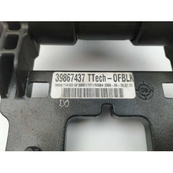 Recambio de apoyabrazos central para volvo s40 berlina 2.0 diesel cat referencia OEM IAM 39867437  