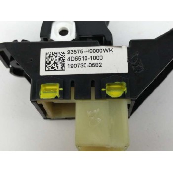 Recambio de mando elevalunas delantero derecho para kia stonic (ybcuv) 1.0 tgdi cat referencia OEM IAM 93575H8000WK  