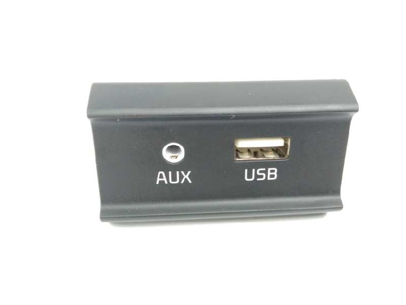 Recambio de modulo electronico para kia stonic (ybcuv) 1.0 tgdi cat referencia OEM IAM 96120H8100 PUERTO USB Y AUX 