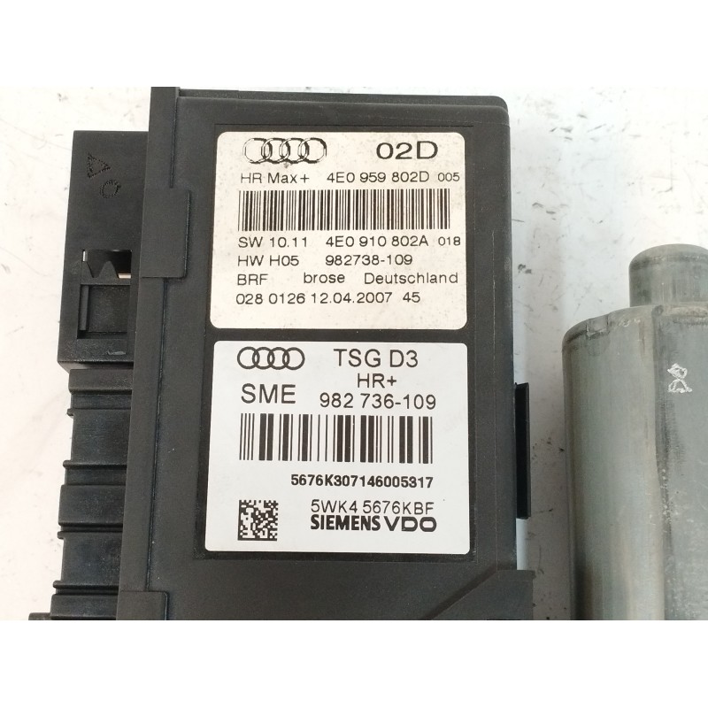 MOTOR ELEVALUNAS TRASERO DERECHO 5WK45676KBF