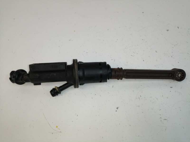 Recambio de bomba embrague para peugeot partner kombi 1.6 blue-hdi fap referencia OEM IAM 9689016780  