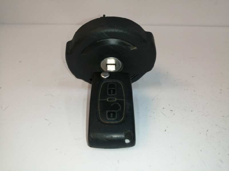 Recambio de tapon combustible para peugeot partner kombi 1.6 blue-hdi fap referencia OEM IAM 10014390100 Recambio de tapon combustible para peugeot partner kombi 1.6 blue-hdi fap referencia OEM IAM 10014390100