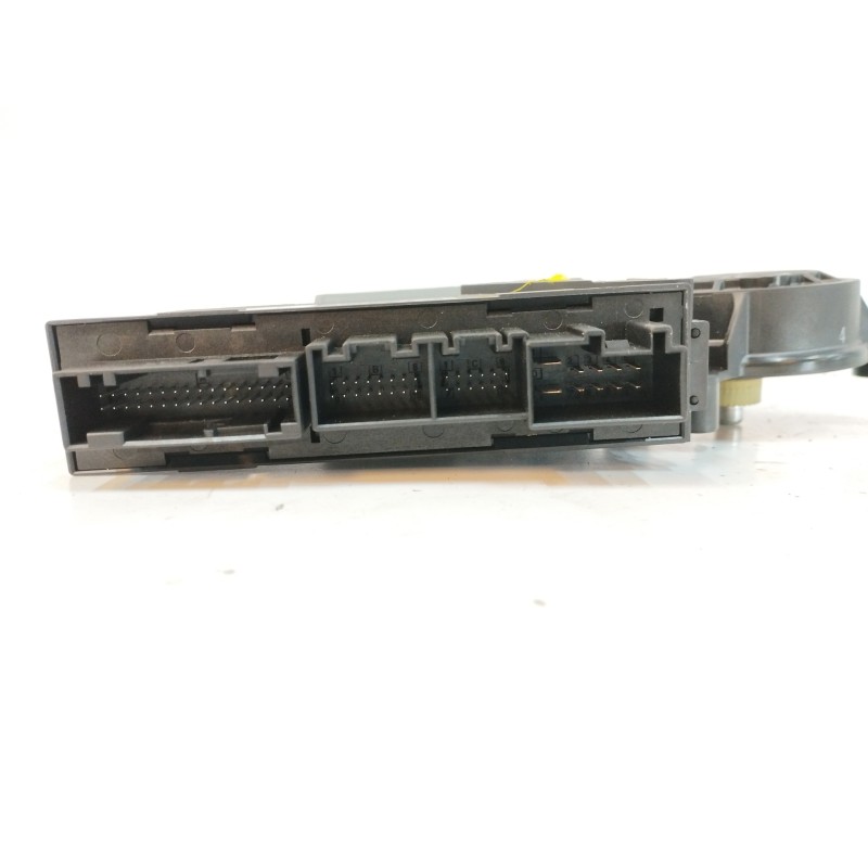 MOTOR ELEVALUNAS DELANTERO DERECHO 5WK45672KBF