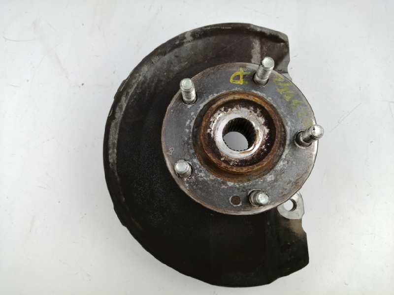Recambio de mangueta delantera derecha para mitsubishi outlander (cw0) 2.0 di-d cat referencia OEM IAM 3870A008  