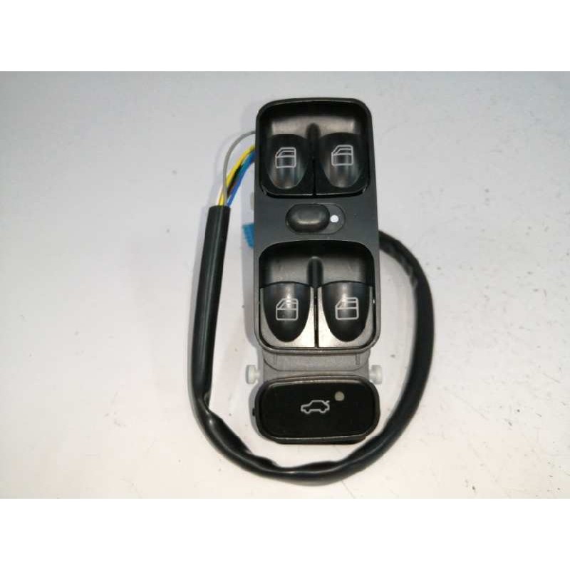 Recambio de mando elevalunas delantero izquierdo para mercedes-benz clase c (w203) berlina 270 cdi (203.016) referencia OEM IAM 