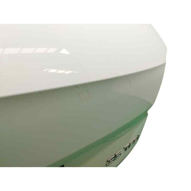 PORTON TRASERO OBSERVAR FOTOS