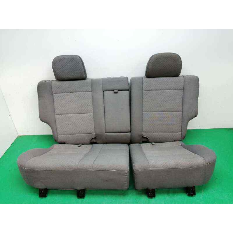 Recambio de asientos traseros para kia sorento i (jc) 2.5 crdi referencia OEM IAM  SIN CABEZAL DEL MEDIO 