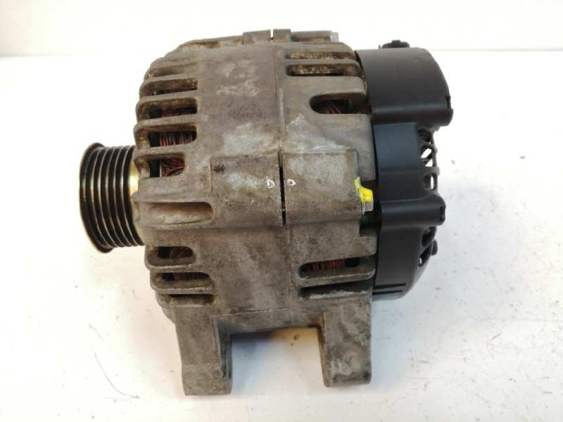 Recambio de alternador para peugeot 206 berlina 1.4 hdi referencia OEM IAM 9646476280 CL15 