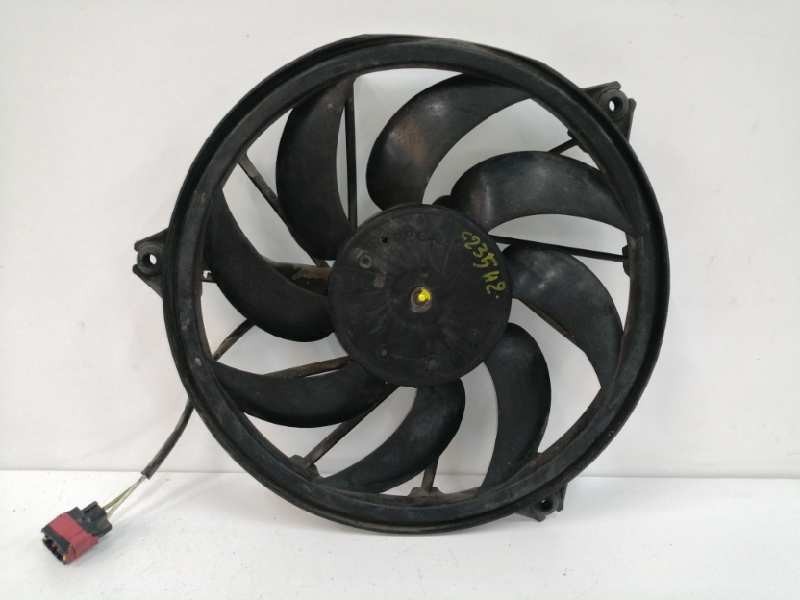 Recambio de electroventilador para peugeot 206 berlina 1.4 hdi referencia OEM IAM 9643386780  