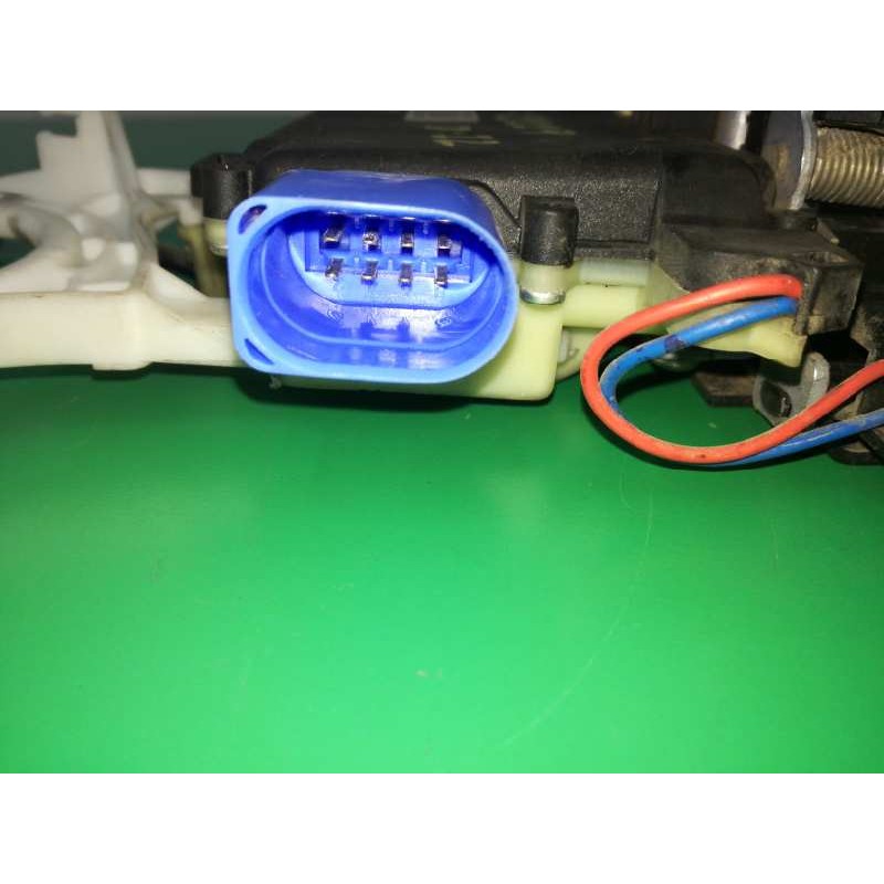 CERRADURA PUERTA DELANTERA IZQUIERDA