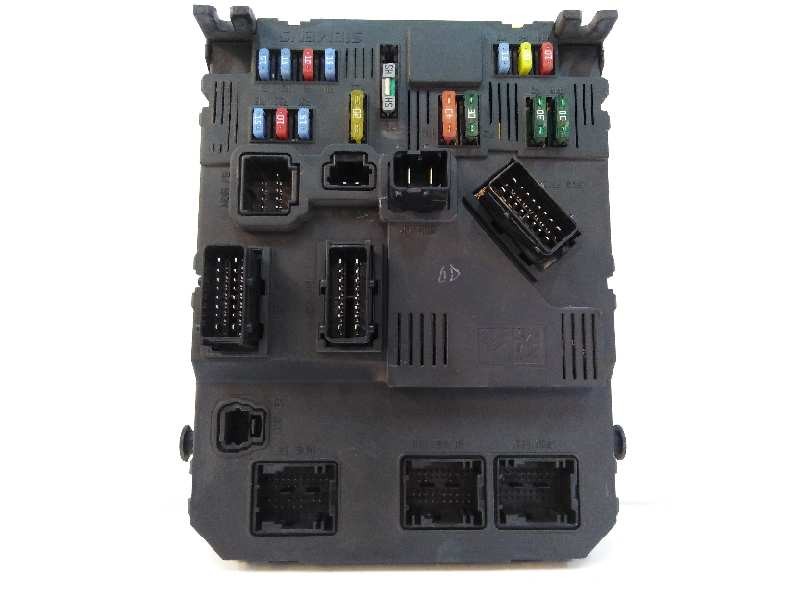 Recambio de caja reles / fusibles para peugeot 206 berlina x-line refri referencia OEM IAM 9652474780 S118085220C 
