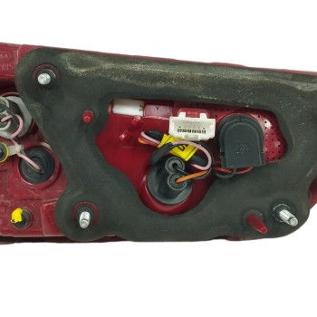 Recambio de piloto trasero derecho interior para kia optima 1.7 crdi cat referencia OEM IAM 92404D4  