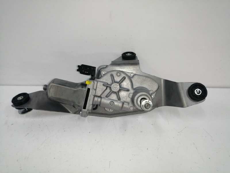 Recambio de motor limpia trasero para mazda 3 lim. () style referencia OEM IAM BHS267450 8496000830 Recambio de motor limpia trasero para mazda 3 lim. () style referencia OEM IAM BHS267450 8496000830