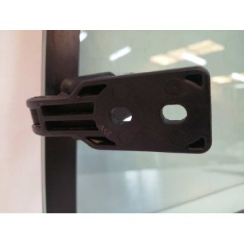 Recambio de luna custodia trasera izquierda para nissan terrano/terrano.ii (r20) 2.7 turbodiesel referencia OEM IAM   