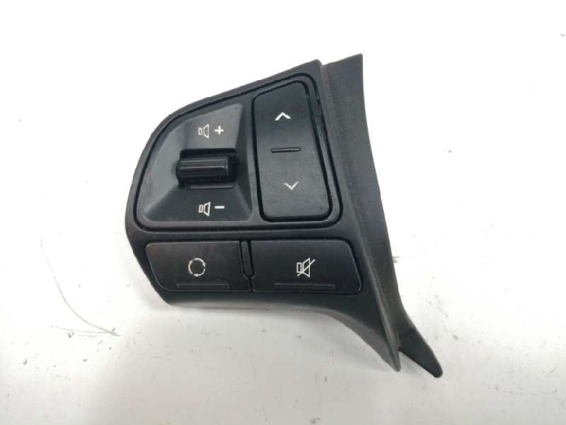 Recambio de mando volante para kia rio 1.2 cat referencia OEM IAM 967001W000 299105499 Recambio de mando volante para kia rio 1.2 cat referencia OEM IAM 967001W000 299105499