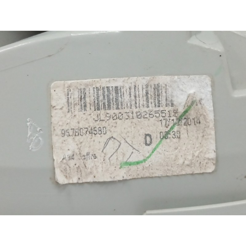 PILOTO TRASERO DERECHO INTERIOR