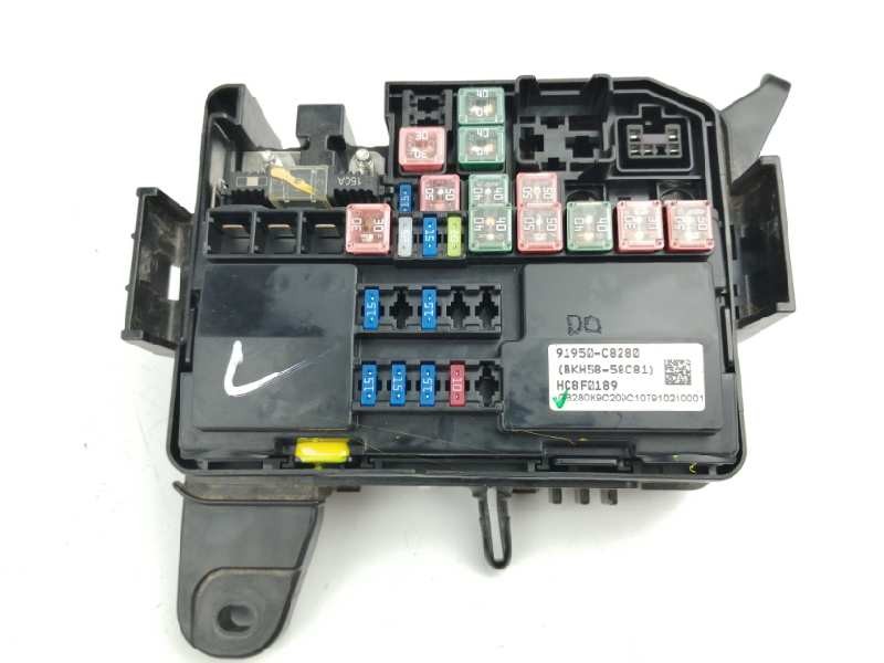 Recambio de caja reles / fusibles para hyundai i20 1.2 cat referencia OEM IAM 91950C8280  