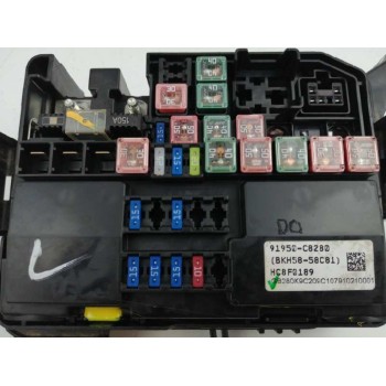 Recambio de caja reles / fusibles para hyundai i20 1.2 cat referencia OEM IAM 91950C8280  