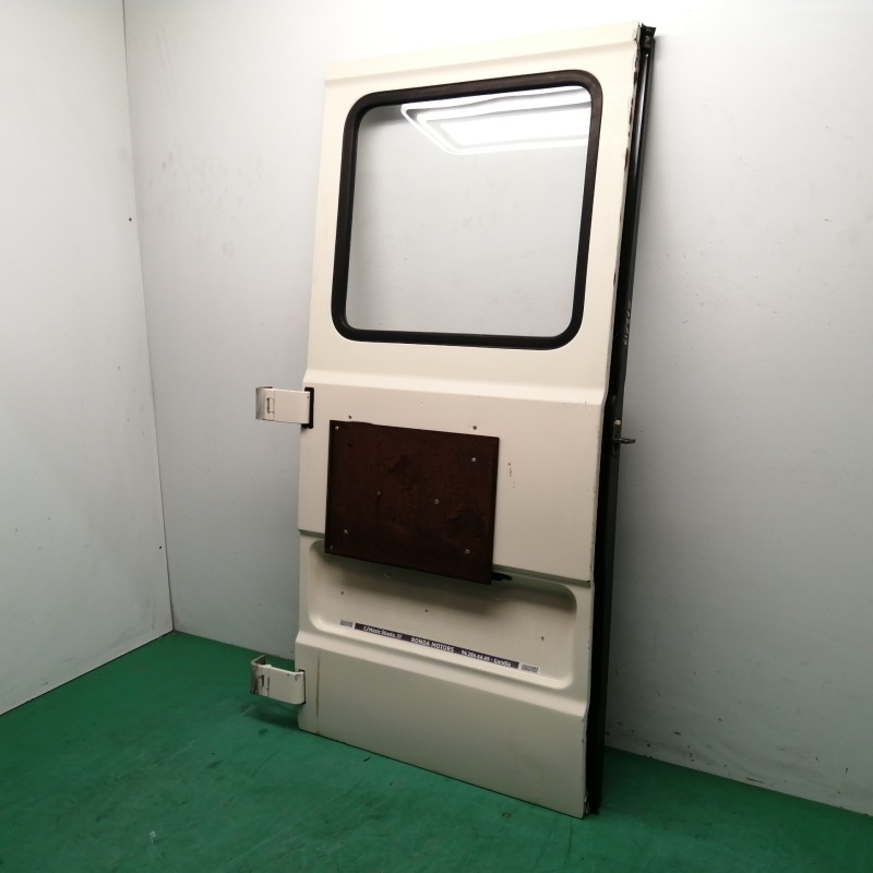 PORTON TRASERO IZQUIERDO OBSERVAR FOTOS