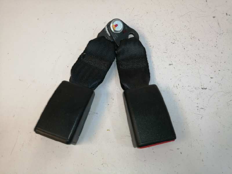 Recambio de enganche cinturon izquierdo para dacia sandero 1.2 16v cat referencia OEM IAM 878170958R TRASERO Recambio de enganche cinturon izquierdo para dacia sandero 1.2 16v cat referencia OEM IAM 878170958R TRASERO