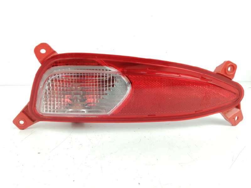Recambio de piloto trasero izquierdo paragolpes para hyundai i20 1.2 cat referencia OEM IAM 92405C8700  