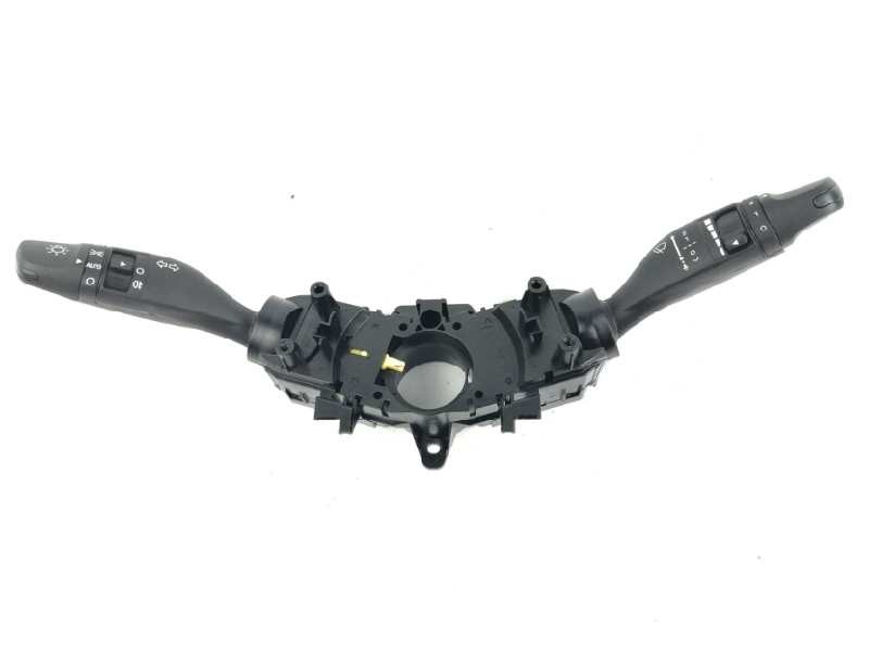 Recambio de mando multifuncion para hyundai i20 1.2 cat referencia OEM IAM 93403C8851  