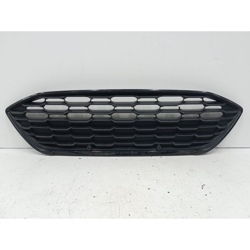 Recambio de rejilla delantera para ford focus iv (hn) 1.0 ecoboost referencia OEM IAM JX7B8200U  