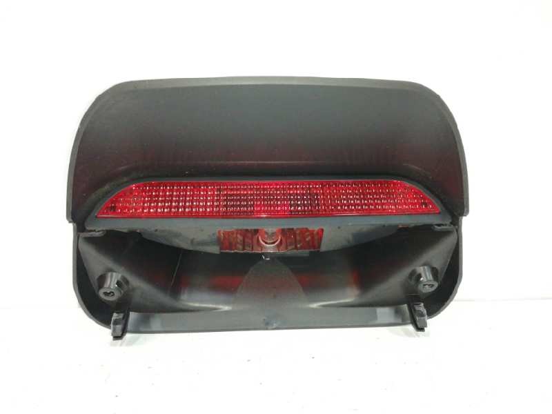 Recambio de luz central de freno para dacia sandero 1.2 16v cat referencia OEM IAM 265987418R Recambio de luz central de freno para dacia sandero 1.2 16v cat referencia OEM IAM 265987418R