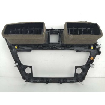 Recambio de rejilla aireadora para hyundai i20 1.2 cat referencia OEM IAM 97410C8100 CENTRAL 84740C8AC0
