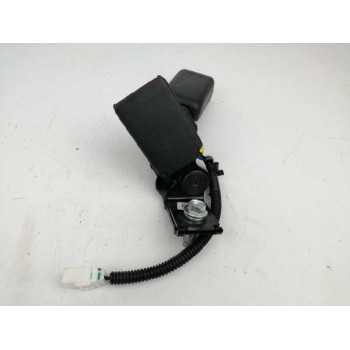 Recambio de enganche cinturon derecho para hyundai i20 1.2 cat referencia OEM IAM 88401810060703 TRASERO DOBLE 10061810120019