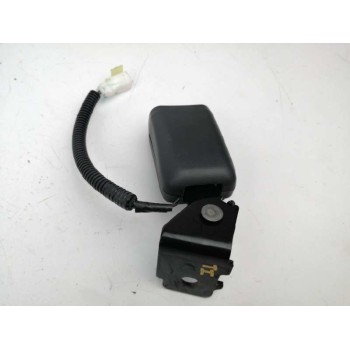 Recambio de enganche cinturon izquierdo para hyundai i20 1.2 cat referencia OEM IAM 88301809240043 TRASERO 88301809 240043