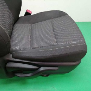 Recambio de asiento delantero derecho para toyota auris touring sports (e18) 1.8 16v cat (híbrido) referencia OEM IAM   