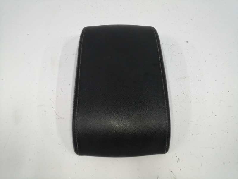 Recambio de apoyabrazos central para ford mondeo ber. (ca2) 1.8 tdci cat referencia OEM IAM SOLO LA TAPA Recambio de apoyabrazos central para ford mondeo ber. (ca2) 1.8 tdci cat referencia OEM IAM SOLO LA TAPA