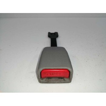 Recambio de enganche cinturon derecho para kia sorento i (jc) 2.5 crdi referencia OEM IAM Y3116 DELANTERO 