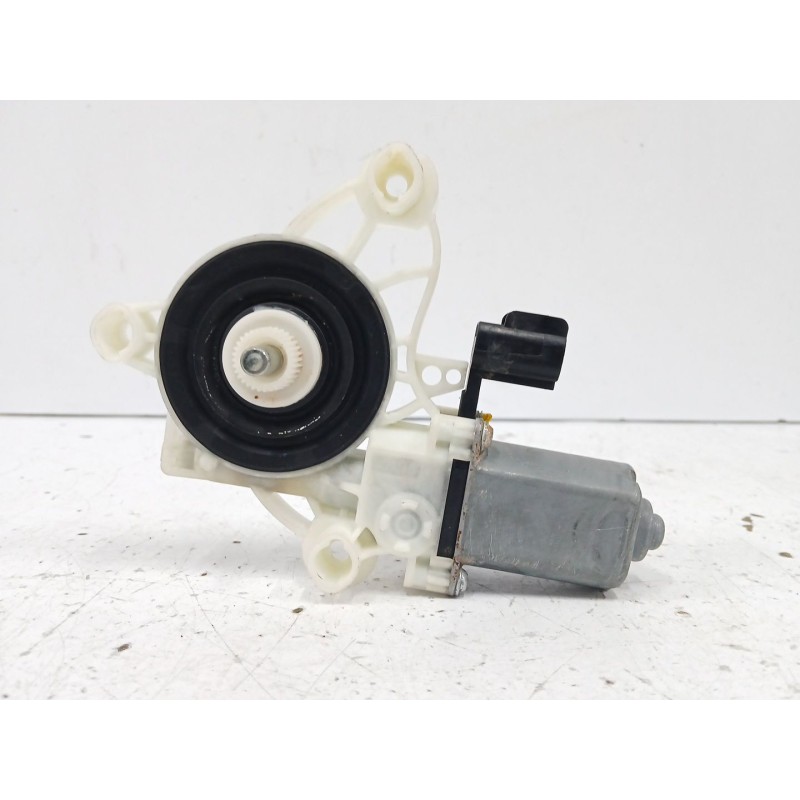 MOTOR ELEVALUNAS DELANTERO IZQUIERDO