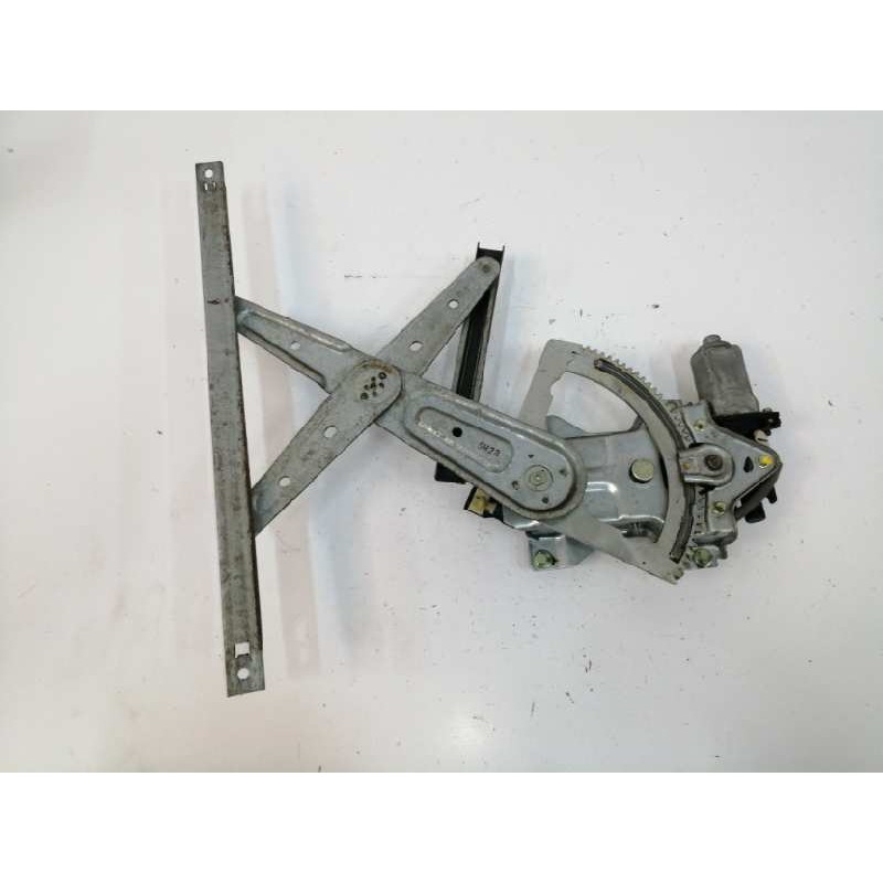 ELEVALUNAS TRASERO DERECHO