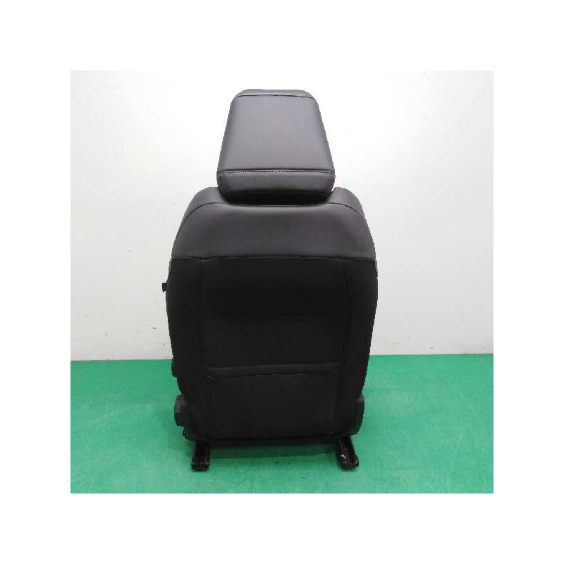 ASIENTO DELANTERO IZQUIERDO
