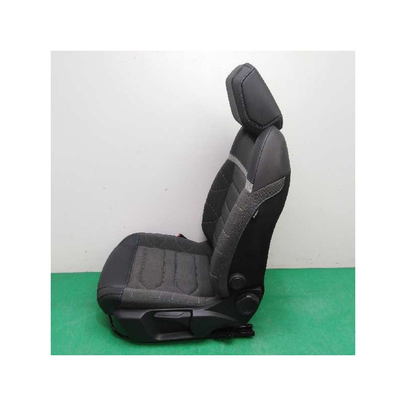 ASIENTO DELANTERO IZQUIERDO