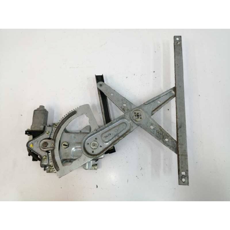 ELEVALUNAS TRASERO IZQUIERDO