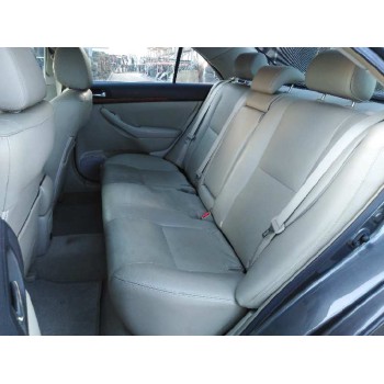 toyota avensis berlina (t25) del año 2007