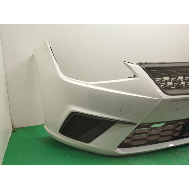 PARAGOLPES DELANTERO