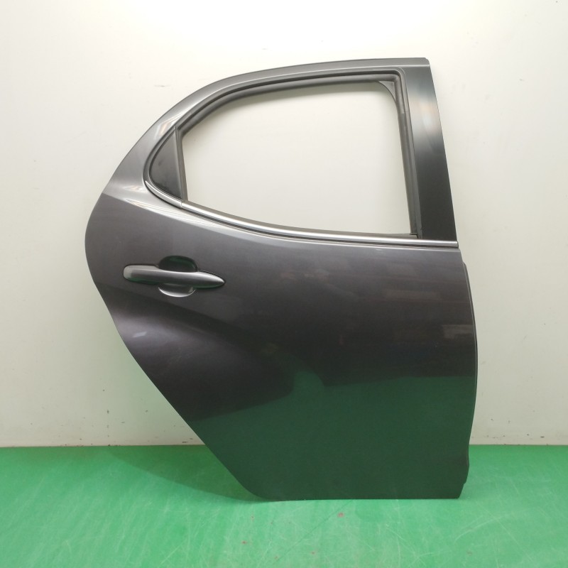 Recambio de puerta trasera derecha para mazda 2 hatchback (kb) 1.5 hybrid (kbac3x) referencia OEM IAM   