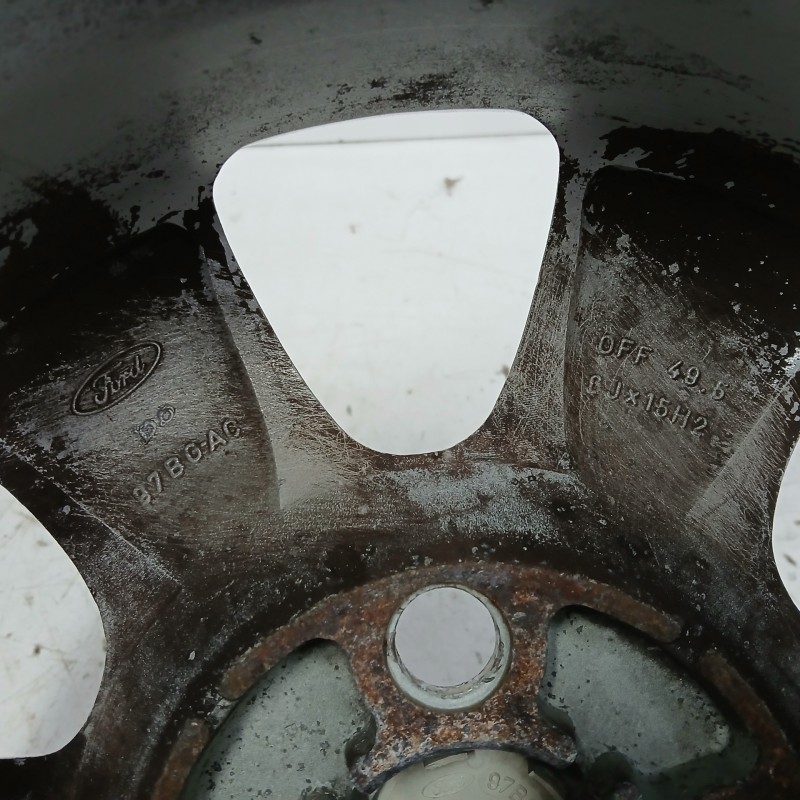 LLANTA 6JX15H2 OFF49 5 4H 4X108