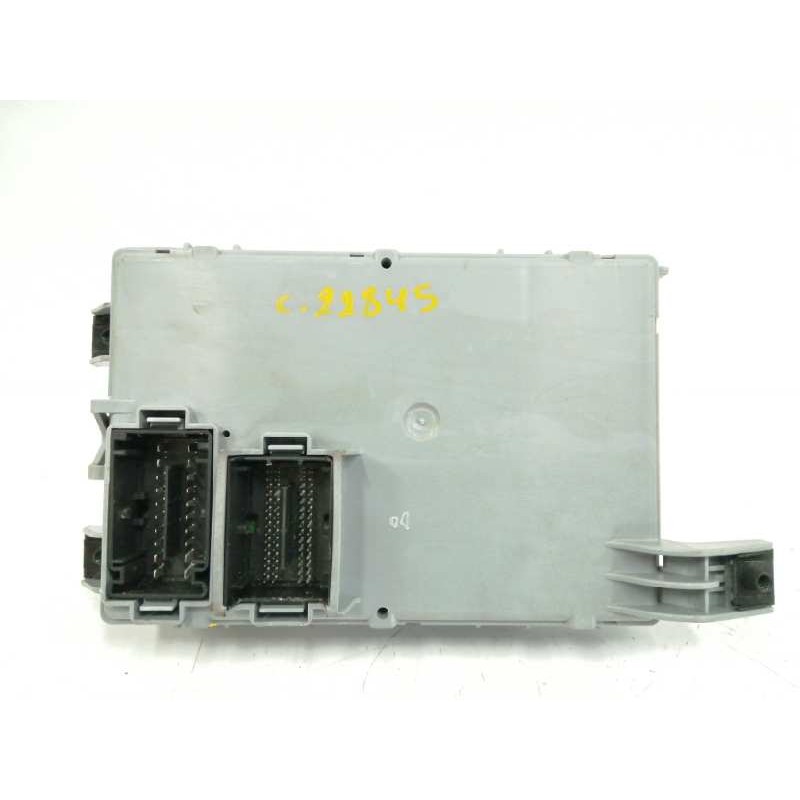 CAJA RELES / FUSIBLES