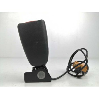 Recambio de enganche cinturon izquierdo para volvo s40 berlina 2.0 diesel cat referencia OEM IAM 30780607 TRASERO 