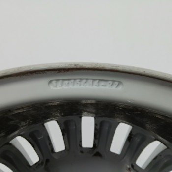 Recambio de llanta para citroën c3 1.4 hdi referencia OEM IAM 5402F7 6JX15CH4 ET27 4H 4X108