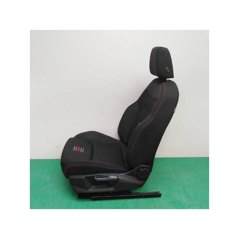 ASIENTO DELANTERO IZQUIERDO