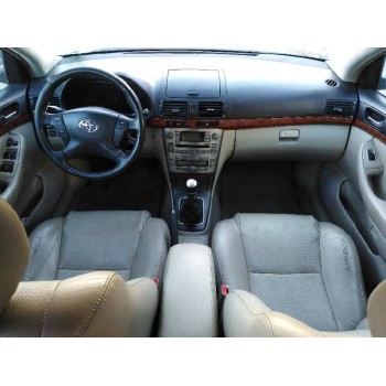 toyota avensis berlina (t25) del año 2007