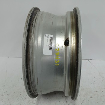 Recambio de llanta para citroën c3 1.4 hdi referencia OEM IAM 5402F7 6JX15CH4 ET27 4H 4X108