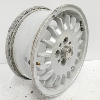 Recambio de llanta para bmw serie 3 berlina (e30) 320i referencia OEM IAM 1125688 6JX14H2 ET35 4H 4X100